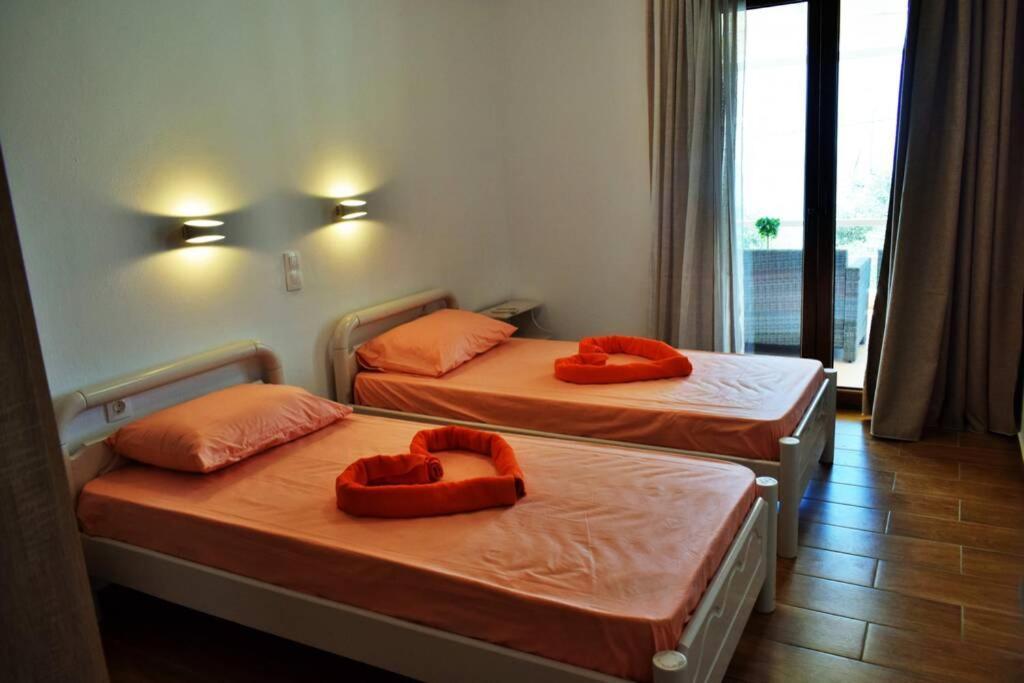Meltemi Appartment Patitiri  Ngoại thất bức ảnh